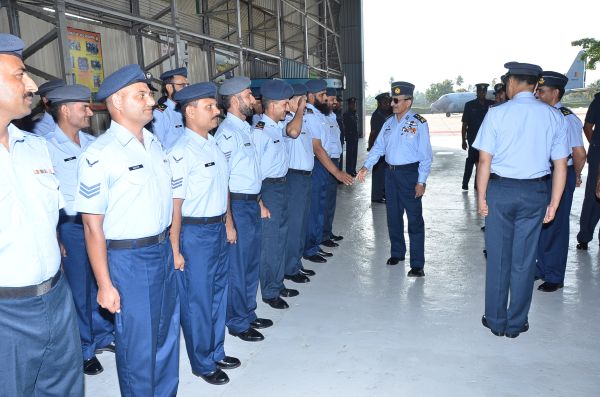 Air Chief Marshal Tahir Rafique Butt Visits SLAF Academy China Bay and SLAF Base Katunayake