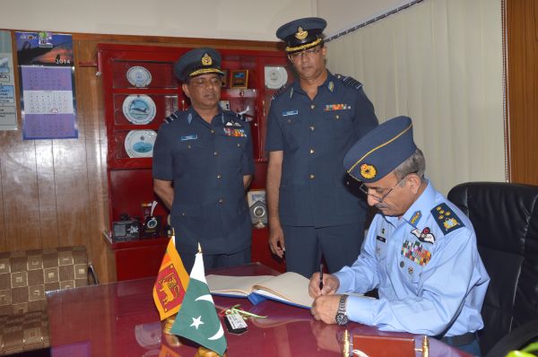 Air Chief Marshal Tahir Rafique Butt Visits SLAF Academy China Bay and SLAF Base Katunayake