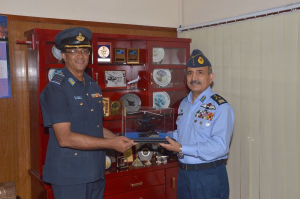 Air Chief Marshal Tahir Rafique Butt Visits SLAF Academy China Bay and SLAF Base Katunayake