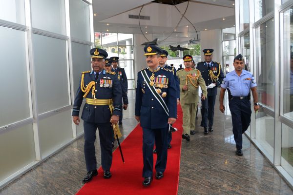 Chief of the Air Staff of the Pakistan Air Force Calls on the
Commander