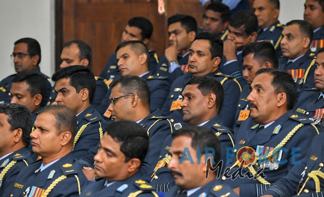 Chief of the Air Staff of the Pakistan Air Force Calls on the Commander