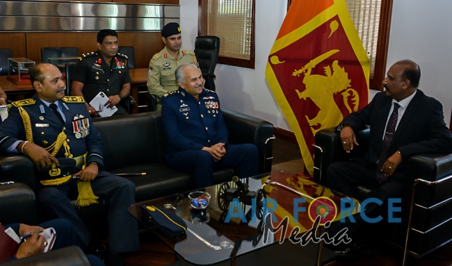 Pakistan Air Force Chief Calls on Secretary to the Ministry of Defence