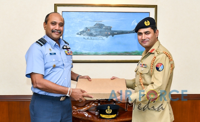Defence Advisor to High Commission of Pakistan calls on the Commander