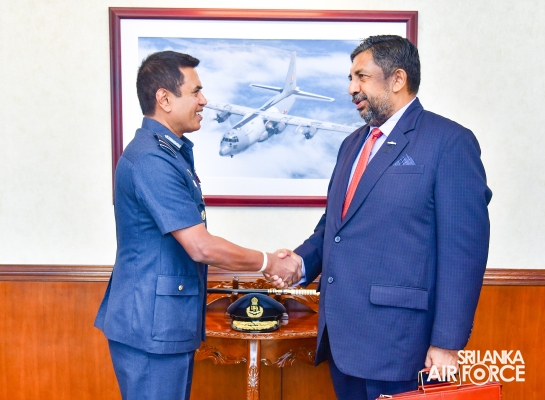 NEWLY APPOINTED HIGH COMMISSIONER OF SRI LANKA TO THE ISLAMIC REPUBLIC OF PAKISTAN CALLS ON THE COMMANDER