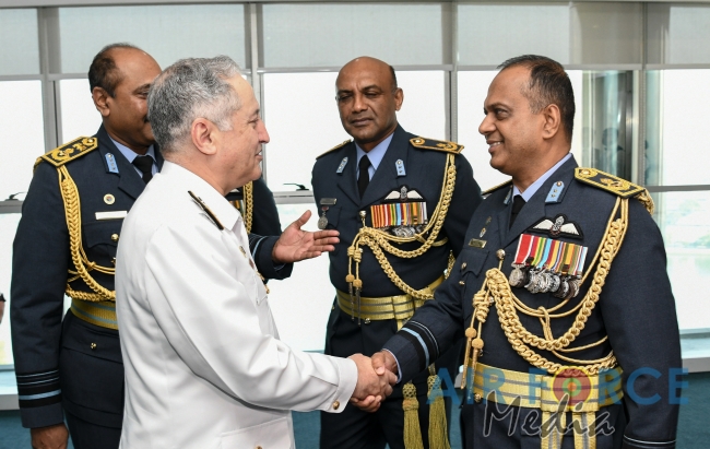 Chief of Naval Staff of the Pakistan Navy Calls on the Commander of the Air Force