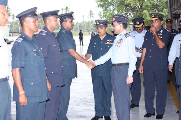 The Visiting Air Chief Visits Jet Squadrons The Visiting Air Chief Visits Jet Squadrons