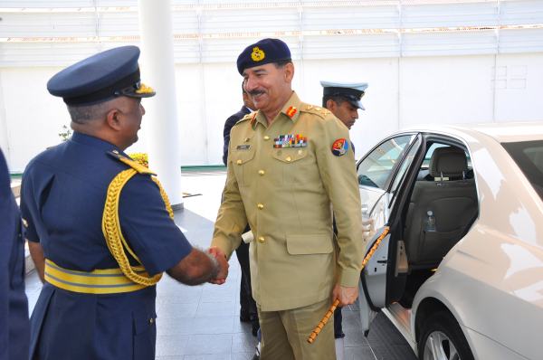 Chairman of the Joint Chiefs of Staff Committee of Pakistan calls on the Commander