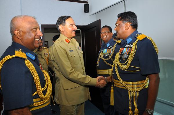 Chairman of the Joint Chiefs of Staff Committee of Pakistan calls on the Commander