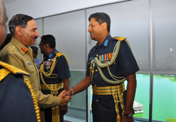 Chairman of the Joint Chiefs of Staff Committee of Pakistan calls on the Commander
