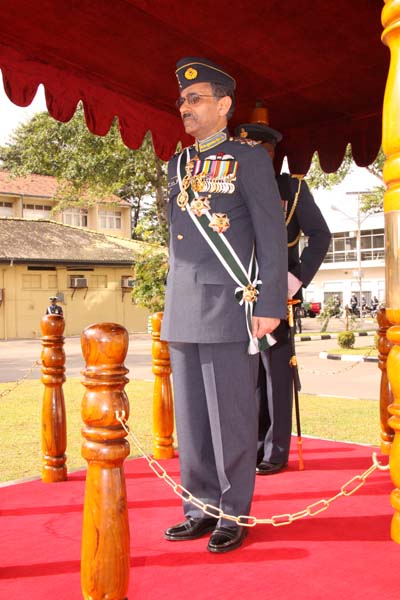 Pakistan Air Force Chief Arrives in Sri Lanka Pakistani Air Chief Pays a Courtesy call on the Sri Lankan Air Chief