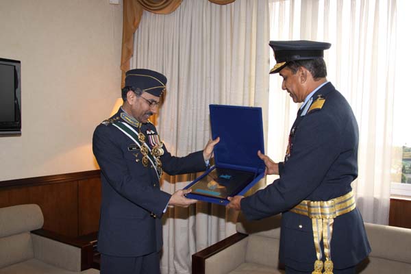 Pakistan Air Force Chief Arrives in Sri Lanka Pakistani Air Chief Pays a Courtesy call on the Sri Lankan Air Chief