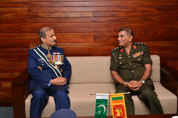 Chief of the Air Staff of the Pakistan Air Force Visits MOD & UD