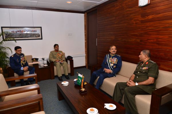 Chief of the Air Staff of the Pakistan Air Force Visits MOD & UD