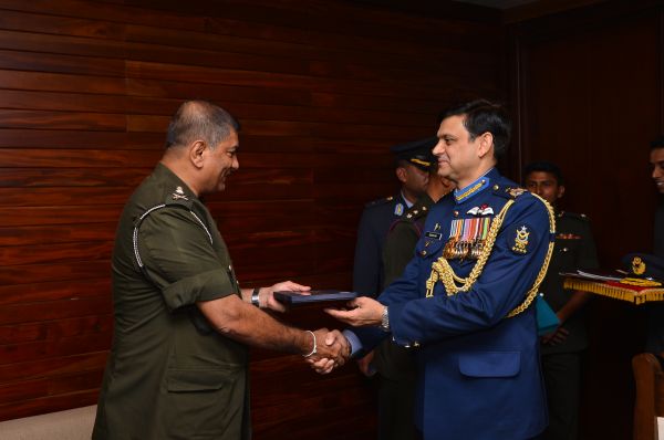 Chief of the Air Staff of the Pakistan Air Force Visits MOD & UD