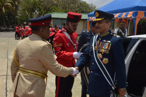 Chief of the Air Staff of the Pakistan Air Force Visits MOD & UD