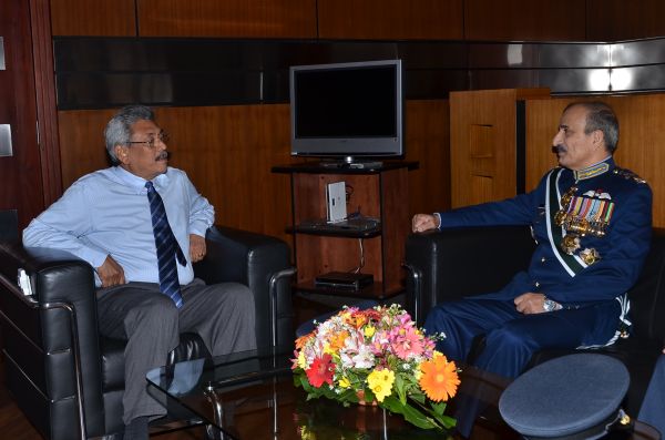 Chief of the Air Staff of the Pakistan Air Force Visits MOD & UD