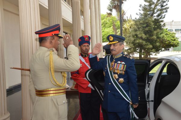 Chief of the Air Staff of the Pakistan Air Force Visits MOD & UD