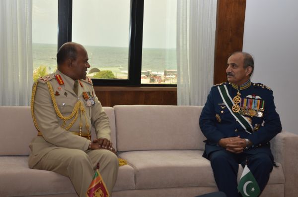 Chief of the Air Staff of the Pakistan Air Force Visits MOD & UD