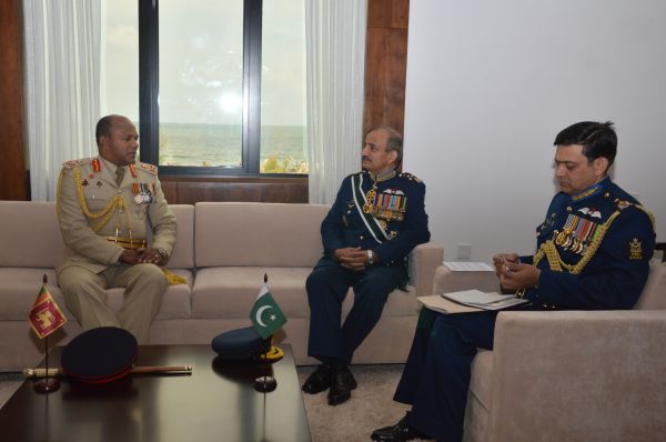 Chief of the Air Staff of the Pakistan Air Force Visits MOD & UD