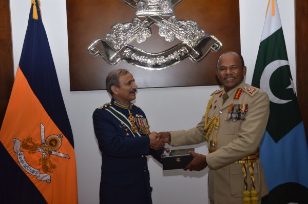 Chief of the Air Staff of the Pakistan Air Force Visits MOD & UD