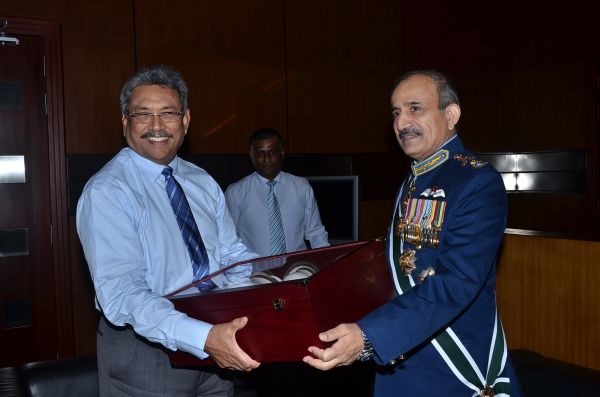 Chief of the Air Staff of the Pakistan Air Force Visits MOD & UD
