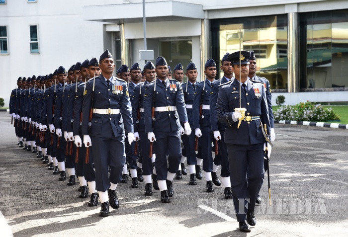 Chief of Naval Staff of the Pakistan Navy Calls on the Commander
of the Air Force