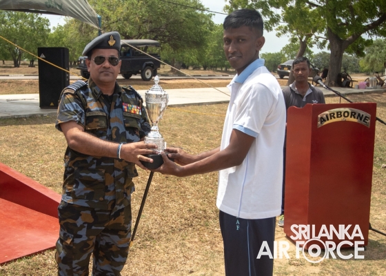 PARACHUTE TRAINING SCHOOL AT SLAF STATION AMPARA CELEBRATES 20TH ANNIVERSARY