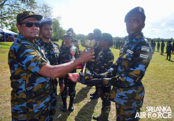 PASSING
OUT PARADE OF PARATROOPERS AND SPECIAL AIRBORNE FORCE AT SLAF AMPARA