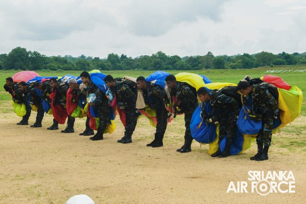 MILITARY RIGGERS PASS OUT AT AMPARA