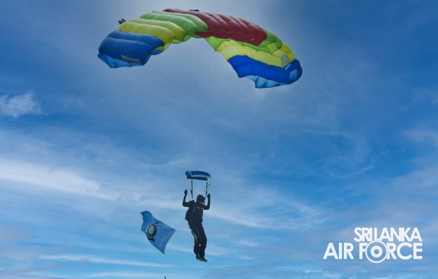 NO.46 BASIC AIRBORNE COURSE CONCLUDES AT AMPARA