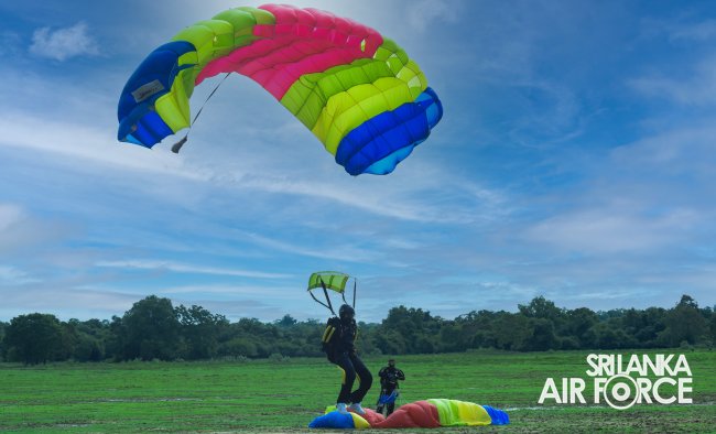 NO.46 BASIC AIRBORNE COURSE CONCLUDES AT AMPARA