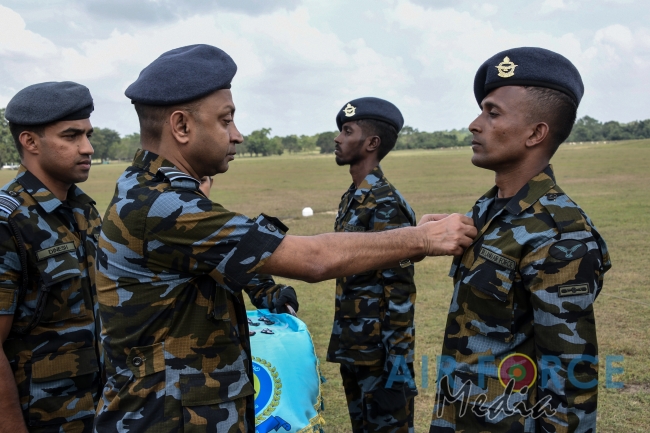 No 41 Basic and No 10 Free Fall Parachute Courses, No 3 Jump Master Course and No 6 SABF Course Pass Out at Ampara