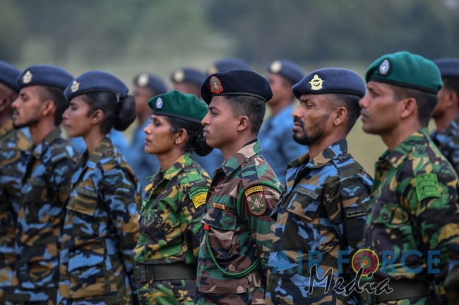 No 41 Basic and No 10 Free Fall Parachute Courses, No 3 Jump Master Course and No 6 SABF Course Pass Out at Ampara