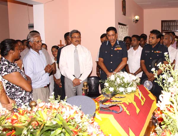 Defence Secretary Visited Home Of Late S/L Rehan Who Was Died MI 24 Crash Defence Secretary Visited Home Of Late S/L Rehan Who Was Died MI 24 Crash