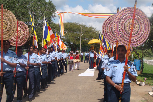 Paying Tribute to Heroes of the Skies