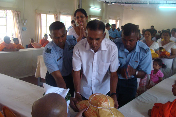 Paying Tribute to Heroes of the Skies