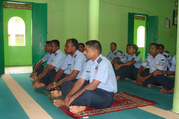 Paying Tribute to Heroes of the Skies