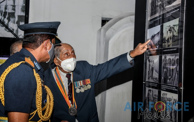 AIR
CHIEF MARSHAL PH MENDIS (RETD) FELICITATED ON 50TH ANNIVERSARY OF
ASSUMING OFFICEAIR CHIEF MARSHAL PH MENDIS (RETD) FELICIT