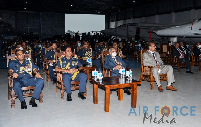 AIR
CHIEF MARSHAL PH MENDIS (RETD) FELICITATED ON 50TH ANNIVERSARY OF
ASSUMING OFFICEAIR CHIEF MARSHAL PH MENDIS (RETD) FELICIT