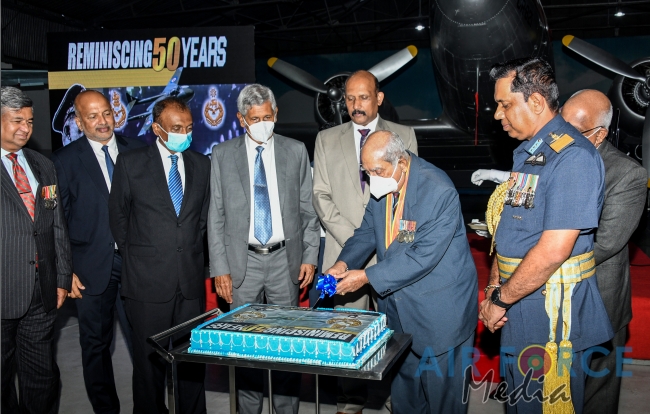 AIR
CHIEF MARSHAL PH MENDIS (RETD) FELICITATED ON 50TH ANNIVERSARY OF
ASSUMING OFFICEAIR CHIEF MARSHAL PH MENDIS (RETD) FELICIT