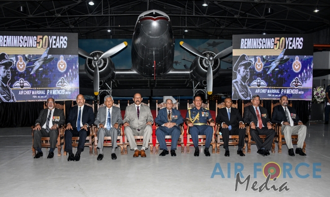 AIR
CHIEF MARSHAL PH MENDIS (RETD) FELICITATED ON 50TH ANNIVERSARY OF
ASSUMING OFFICEAIR CHIEF MARSHAL PH MENDIS (RETD) FELICIT
