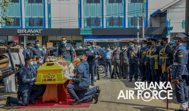 THE PRESIDENT PAYS LAST RESPECTS TO LATE AIR CHIEF MARSHAL PH MENDIS