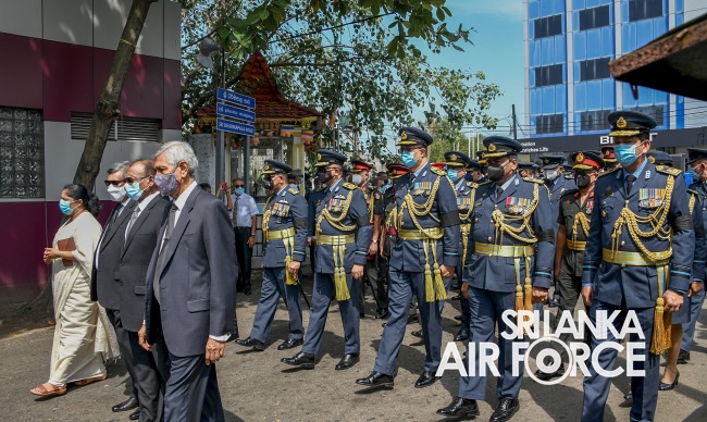 THE PRESIDENT PAYS LAST RESPECTS TO LATE AIR CHIEF MARSHAL PH MENDIS