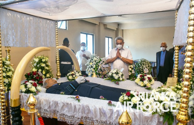 THE PRESIDENT PAYS LAST RESPECTS TO LATE AIR CHIEF MARSHAL PH MENDIS