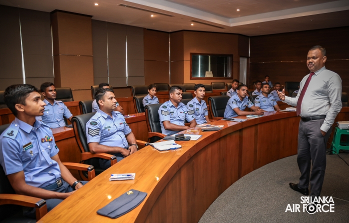 SLAF MEDIA DIVISION HOSTS A WORKSHOP ON A PROFESSIONAL
PHOTOGRAPHY TECHNIQUES AND EDITING METHODS