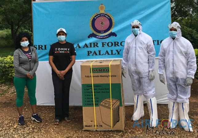 63
CIVILIANS QUARANTINED AT SLAF QUARANTINE CENTRE PALALY LEAVE FOR HOMES