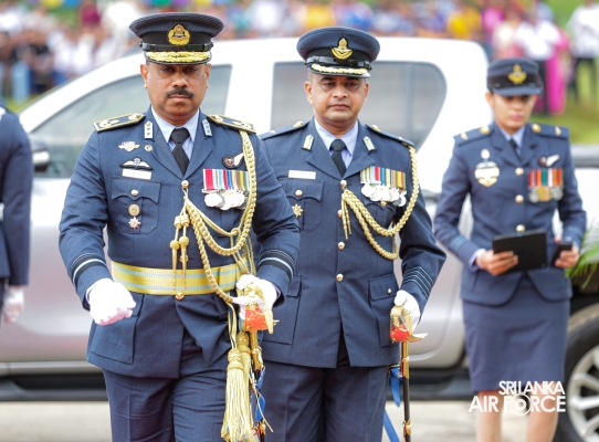 PASSING
OUT PARADE OF THE NO. 173-B REGULAR AIRMEN, NO. 43-B REGULAR AIRWOMEN
AND NO. 135-B VOLUNTEER AIRMEN AND NO. 17-B VOLUN