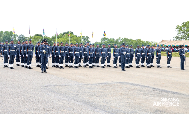 PASSING
OUT PARADE OF THE NO. 173-B REGULAR AIRMEN, NO. 43-B REGULAR AIRWOMEN
AND NO. 135-B VOLUNTEER AIRMEN AND NO. 17-B VOLUN