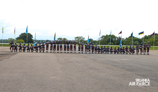 PASSING
OUT PARADE OF THE NO. 173-B REGULAR AIRMEN, NO. 43-B REGULAR AIRWOMEN
AND NO. 135-B VOLUNTEER AIRMEN AND NO. 17-B VOLUN