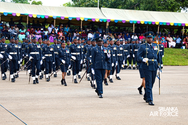 PASSING
OUT PARADE OF THE NO. 173-B REGULAR AIRMEN, NO. 43-B REGULAR AIRWOMEN
AND NO. 135-B VOLUNTEER AIRMEN AND NO. 17-B VOLUN